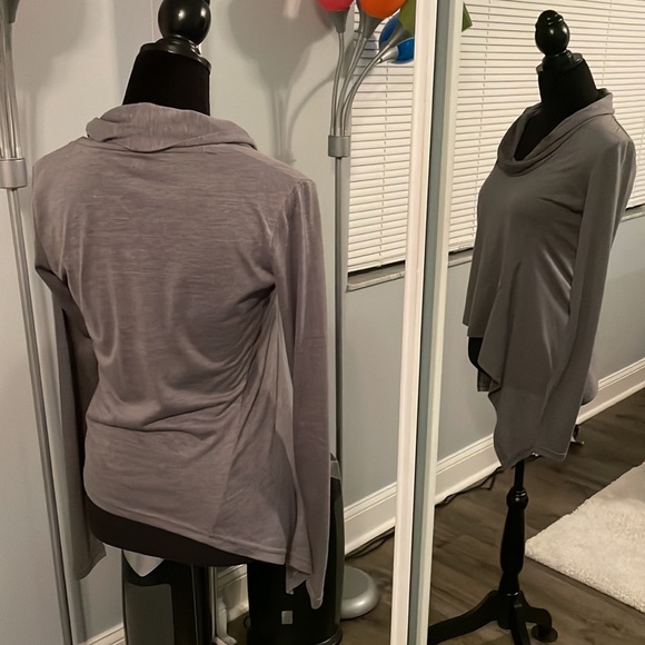 Grey Asymmetrical Long Sleeve Top - Picture 3 of 5